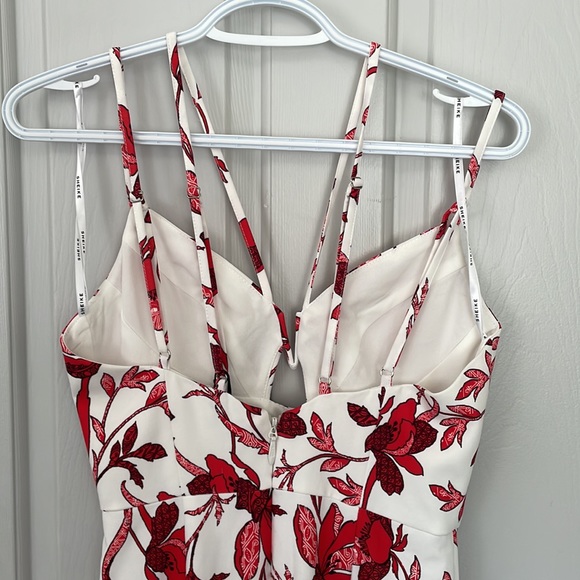 Dress - Picture 4 of 6